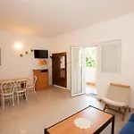 5398h Apartment *